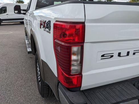 Certified 2022 Ford F250 Lariat image 13