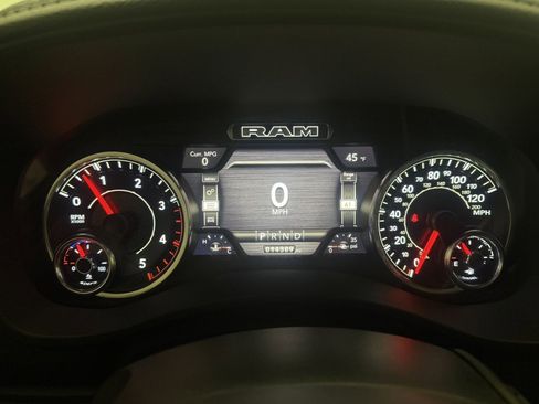 Used 2022 RAM 3500 Laramie image 18