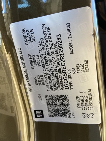 Used 2024 Chevrolet Colorado W/T RWD image 34