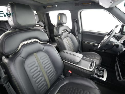 Used 2023 Rivian R1T Adventure AWD/4WD image 23