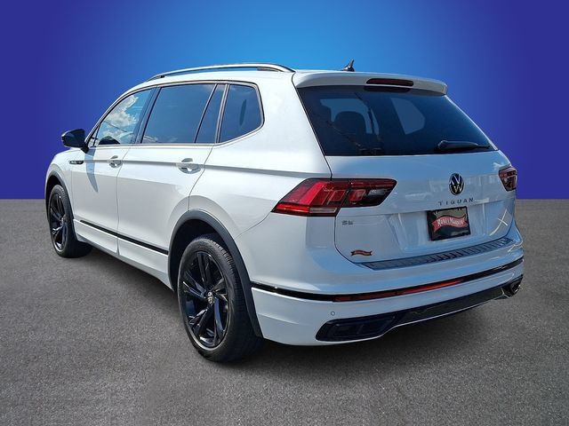 Used 2024 Volkswagen Tiguan SE R-Line FWD image 6