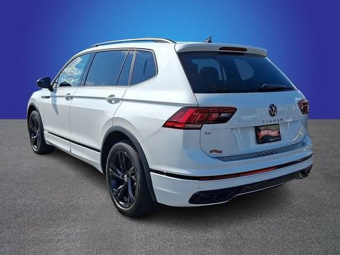 Used 2024 Volkswagen Tiguan SE R-Line FWD image 6