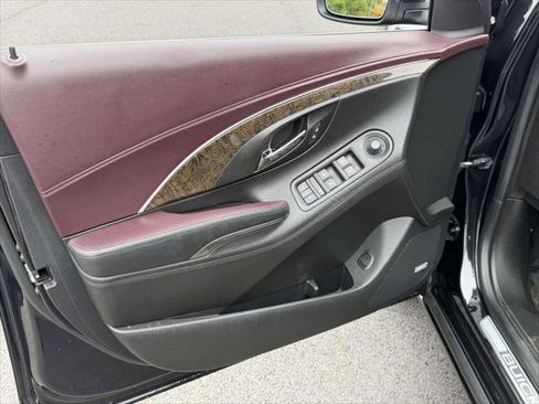 Used 2014 Buick LaCrosse Premium w/ Ultra Luxury Package FWD image 19