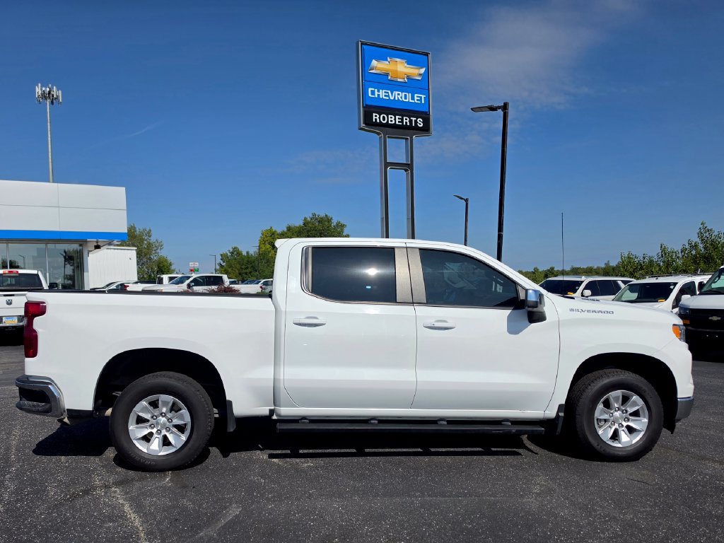 Used 2024 Chevrolet Silverado 1500 LT w/ Protection Package AWD/4WD image 11