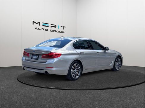 Used 2017 BMW 530i xDrive AWD/4WD image 9