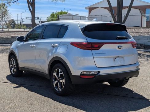 Used 2020 Kia Sportage LX image 7