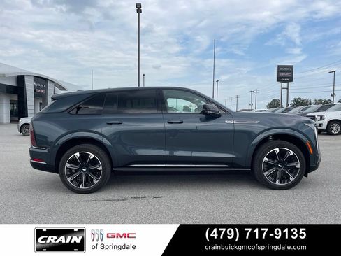 Used 2026 Cadillac Escalade IQ Sport 1 AWD/4WD image 9