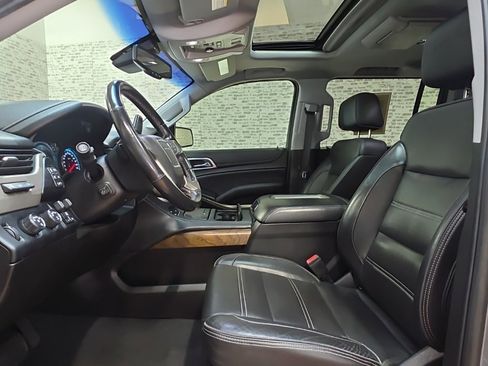 Used 2019 GMC Yukon XL Denali w/ Denali Ultimate Package image 26