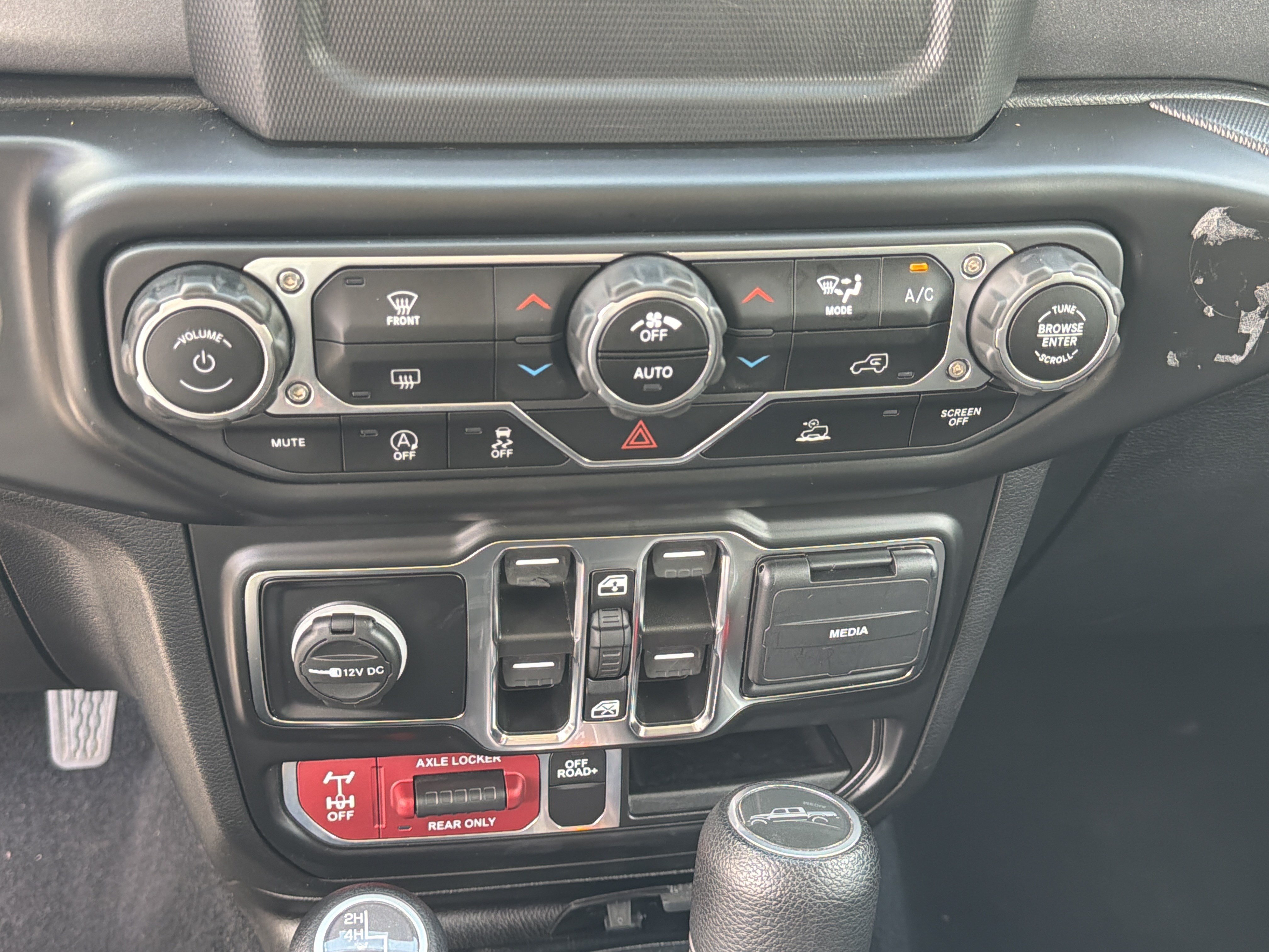 Used 2021 Jeep Gladiator Mojave w/ LED Lighting Group AWD/4WD image 35