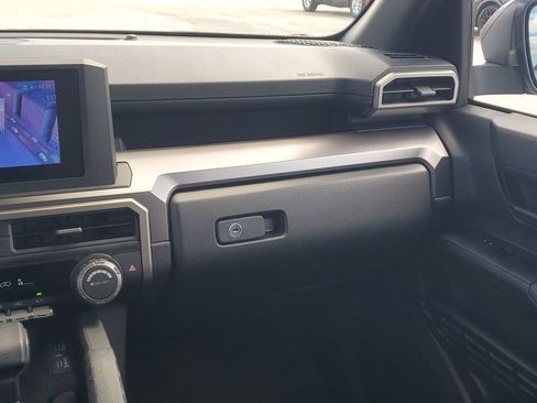 Certified 2025 Toyota 4Runner SR5 image 26