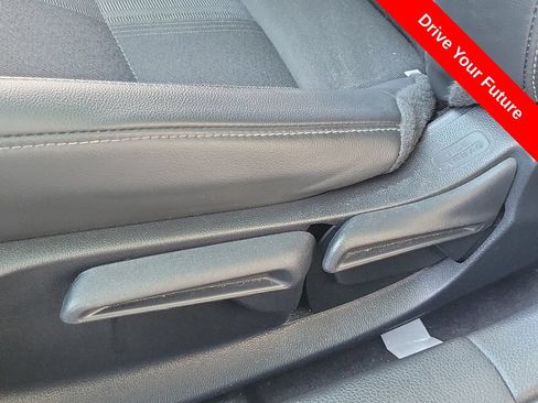 Used 2023 Honda Civic Sport image 17