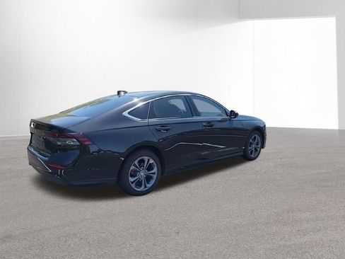 Used 2024 Honda Accord EX image 9