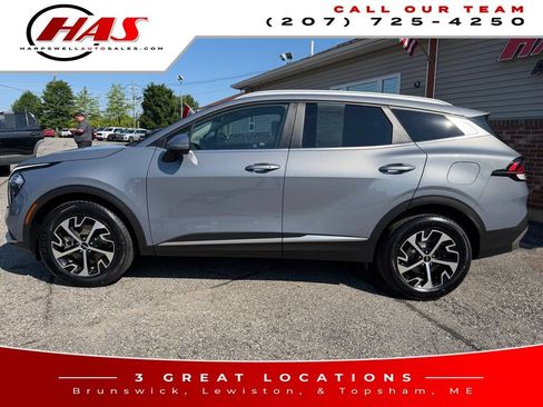 Used 2023 Kia Sportage EX AWD/4WD image 3