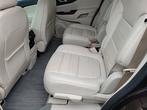 Used 2021 GMC Acadia Denali w/ Denali Ultimate Package image 5