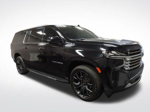 Used 2023 Chevrolet Suburban High Country RWD image 28