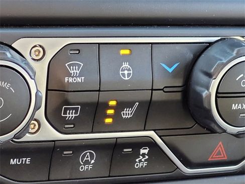 Used 2023 Jeep Wrangler Sport S image 24