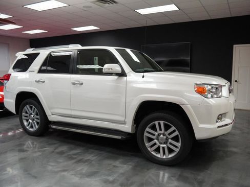 Used 2010 Toyota 4Runner Limited AWD/4WD image 3