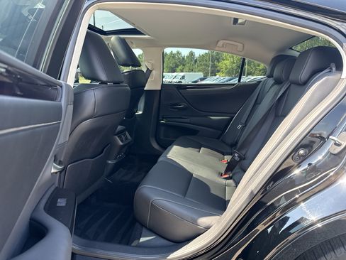 Used 2020 Lexus ES 350 w/ Premium Package FWD image 22