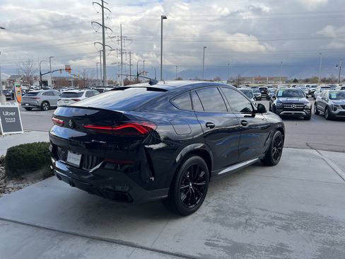 Used 2020 BMW X6 xDrive40i w/ M Sport Package image 5