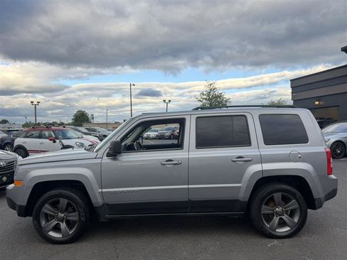Used 2015 Jeep Patriot High Altitude FWD image 3