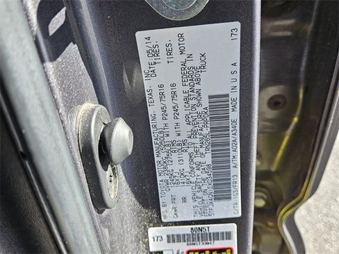 Used 2014 Toyota Tacoma PreRunner image 16