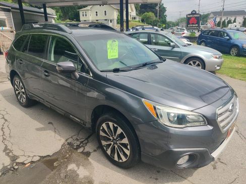 Used 2015 Subaru Outback 2.5i Limited AWD/4WD image 8