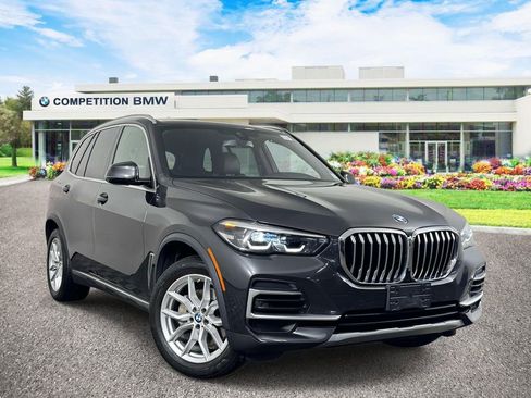Used 2022 BMW X5 xDrive40i w/ Premium Package AWD/4WD image 1