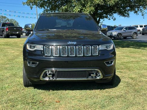 Used 2018 Jeep Grand Cherokee Overland image 3
