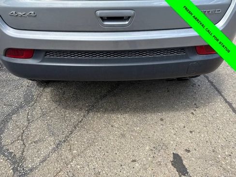 Used 2020 Jeep Compass Limited AWD/4WD image 9