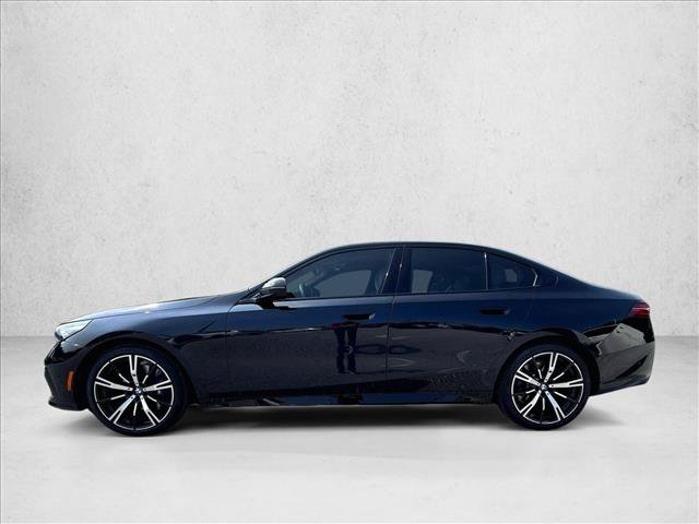 Used 2026 BMW 530i w/ M Sport Package RWD image 6