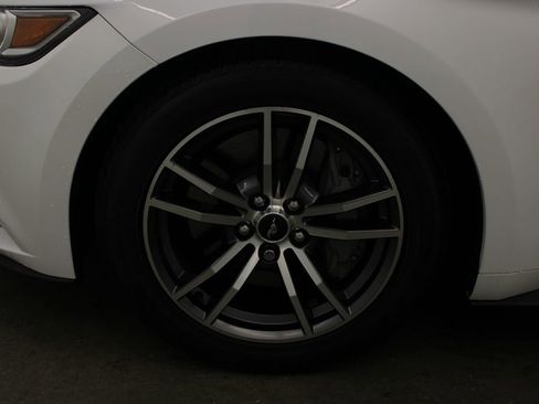 Used 2017 Ford Mustang GT Premium RWD image 27