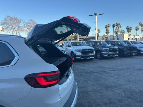 Used 2021 BMW X5 sDrive40i w/ Premium Package 2 image 59