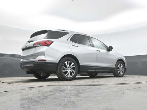 Used 2022 Chevrolet Equinox Premier AWD/4WD image 42