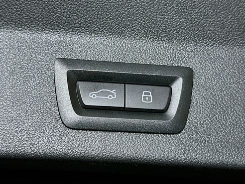 Used 2024 BMW X3 sDrive30i image 32