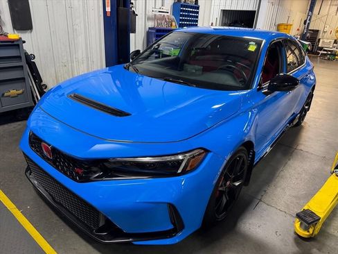 Used 2025 Honda Civic Type R image 10