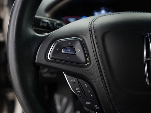 Used 2019 Lincoln MKZ Reserve image 19