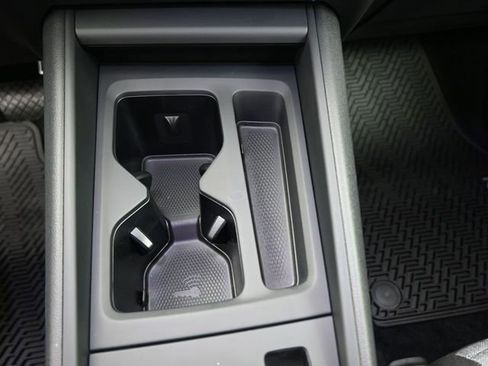 New 2026 Volkswagen Tiguan S image 9