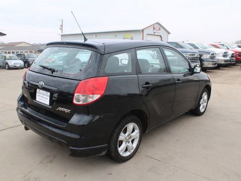 Used 2003 Toyota Matrix XR image 8