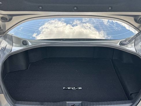 Used 2022 Toyota Mirai w/ Advanced Technology Package RWD image 25