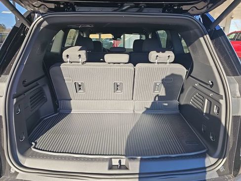 New 2026 GMC Acadia Elevation w/ LPO, Floor Liner Package AWD/4WD image 17