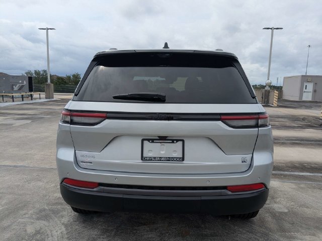 New 2026 Jeep Grand Cherokee Limited AWD/4WD image 5