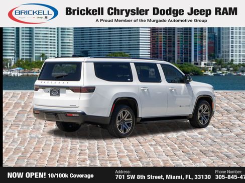 Used 2024 Jeep Wagoneer L Series II w/ Flexible Seating Group AWD/4WD image 5
