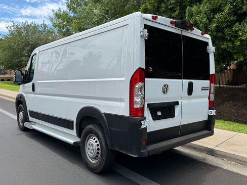 Used 2025 RAM ProMaster 2500 w/ U-Haul Equipment Group FWD image 3