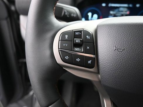 New 2025 Ford Explorer Active w/ Active Comfort Package image 24