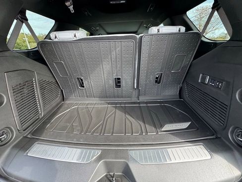 New 2026 Chevrolet Tahoe Premier image 9