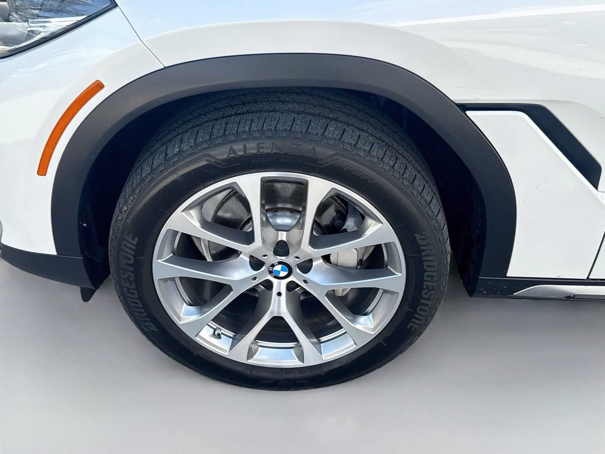 Used 2022 BMW X6 xDrive40i w/ Premium Package AWD/4WD image 37