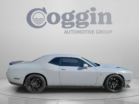 Used 2021 Dodge Challenger R/T Scat Pack w/ Dynamics Package RWD image 4