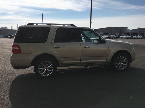 Used 2017 Ford Expedition Limited w/ Equipment Group 301A AWD/4WD image 7