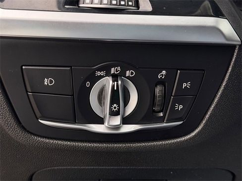 Used 2021 BMW X3 sDrive30i w/ Convenience Package image 16