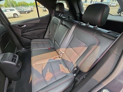 Used 2023 Chevrolet Equinox RS AWD/4WD image 21